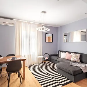 Three Bedrooms Apartment Barcelona